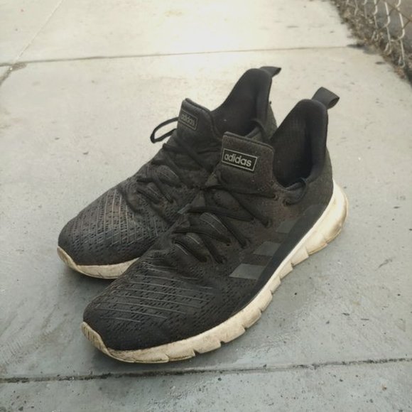 Gray Adidas Shoe - Picture 1 of 2